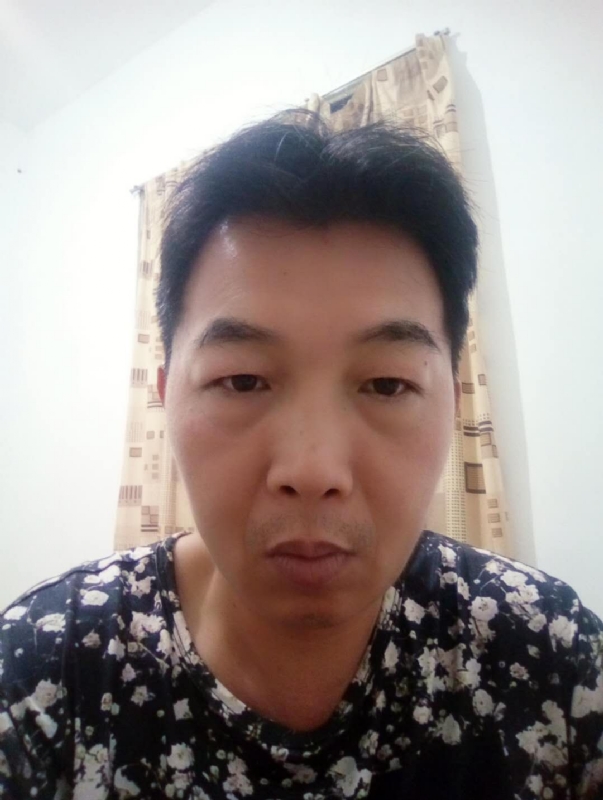 繁华哀伤的第一张照片--诏安相亲网