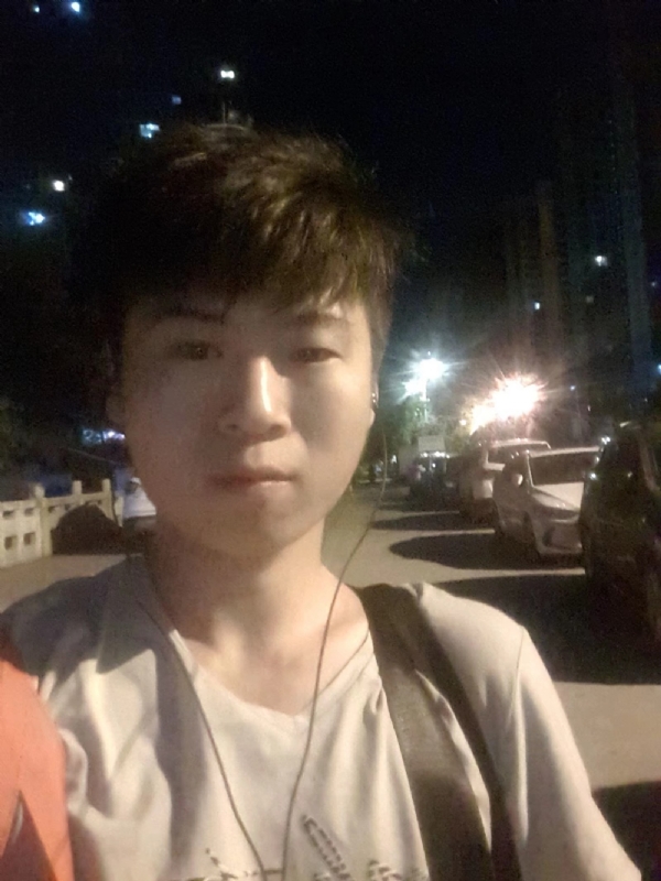 流星的瞬间的第一张照片--诏安相亲网