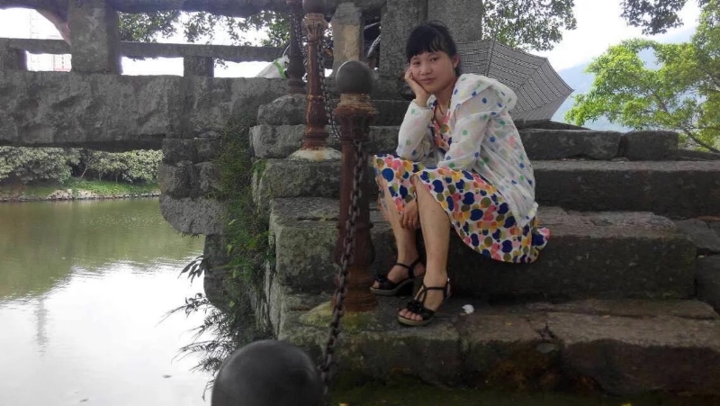 女子悠然的第一张照片--诏安相亲网