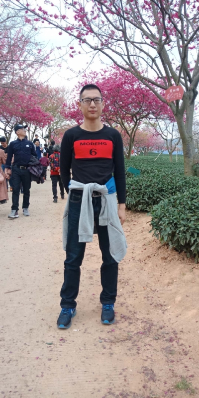 小梁的第二张照片--诏安相亲网