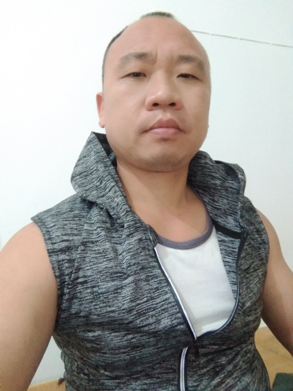 whm的第一张照片--诏安相亲网