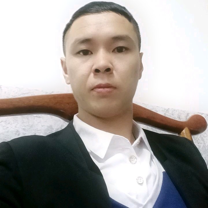 冷漠的第一张照片--诏安相亲网
