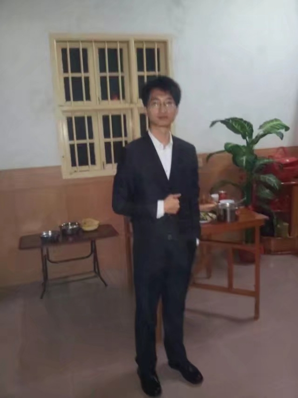 潇湘剑雨的第一张照片--诏安相亲网