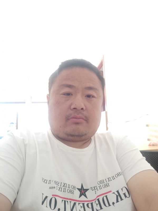 流星隐爱的第三张照片--诏安相亲网