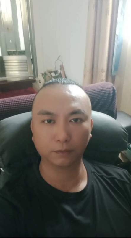 施逸森的第一张照片--诏安相亲网