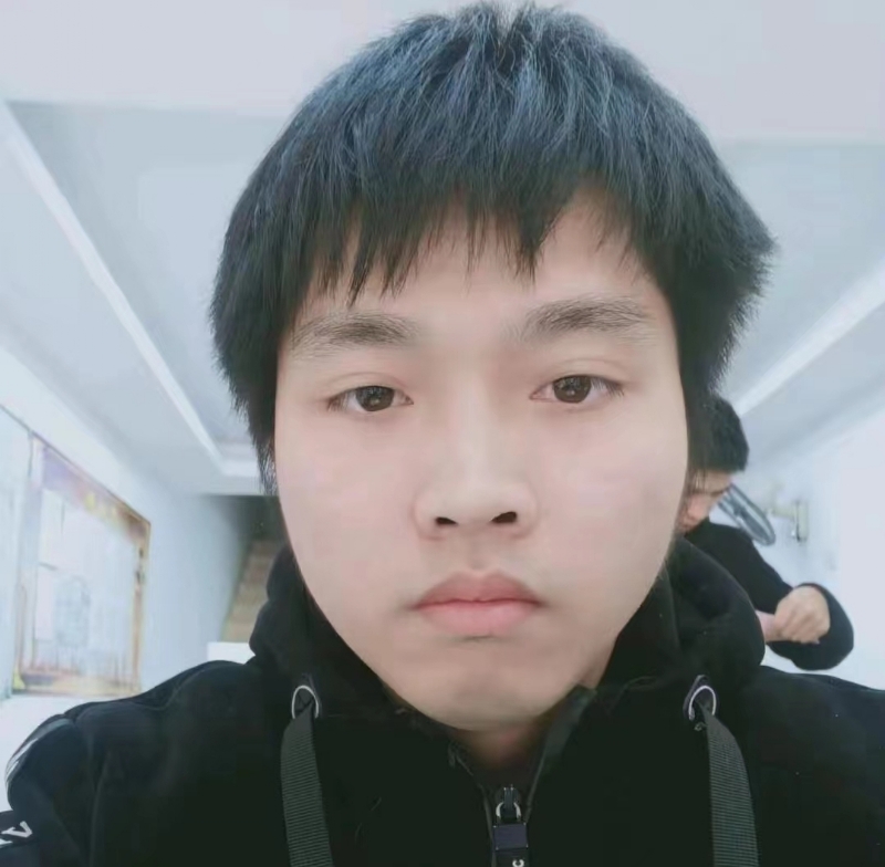 无奋斗不清春的第一张照片--诏安相亲网