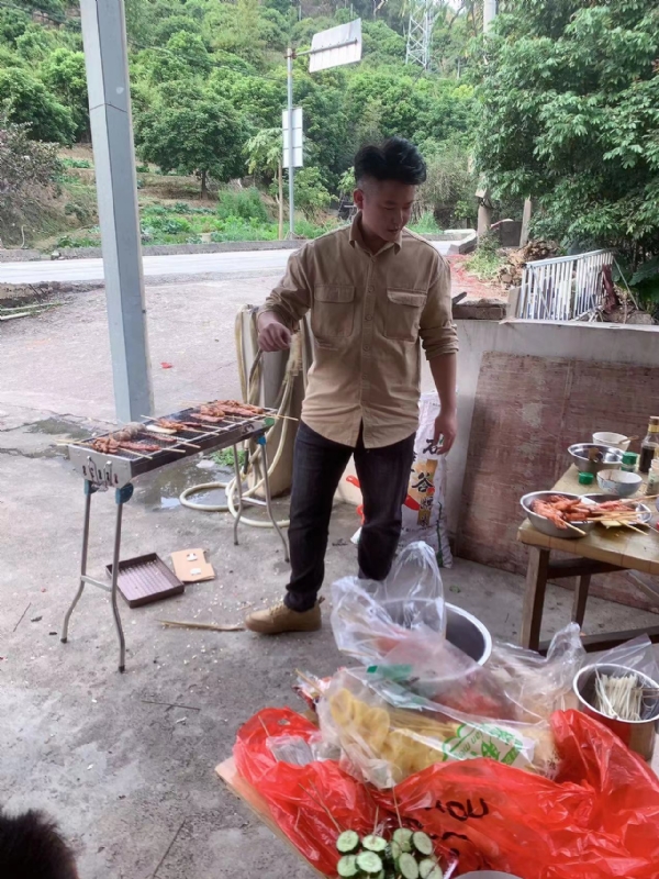 你黑我哟的第一张照片--诏安相亲网