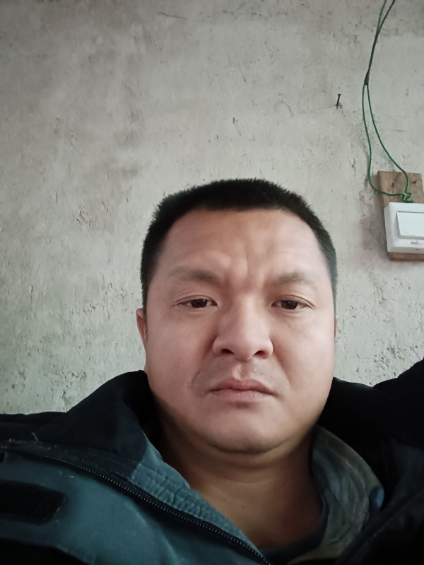 兰成龙的第二张照片--诏安相亲网