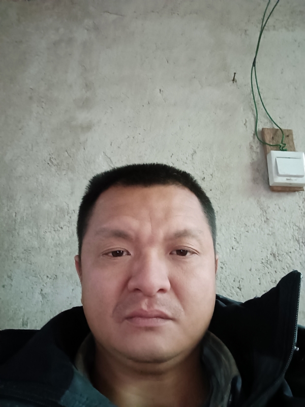 兰成龙的第三张照片--诏安相亲网