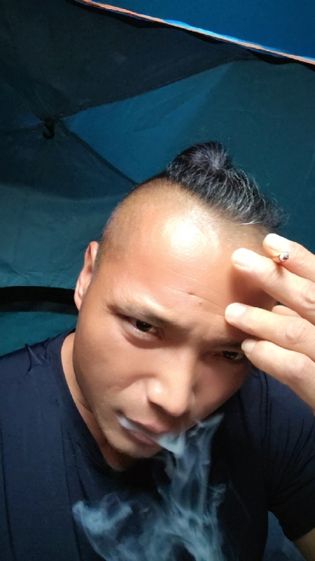 伯爵的第四张照片--诏安相亲网